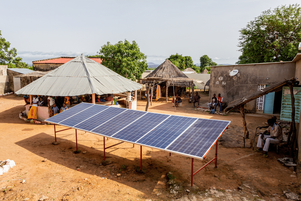 SAHEL: ElectriFI bets on solar kits for access to electricity © /ShutterstockAlejandro_Molina