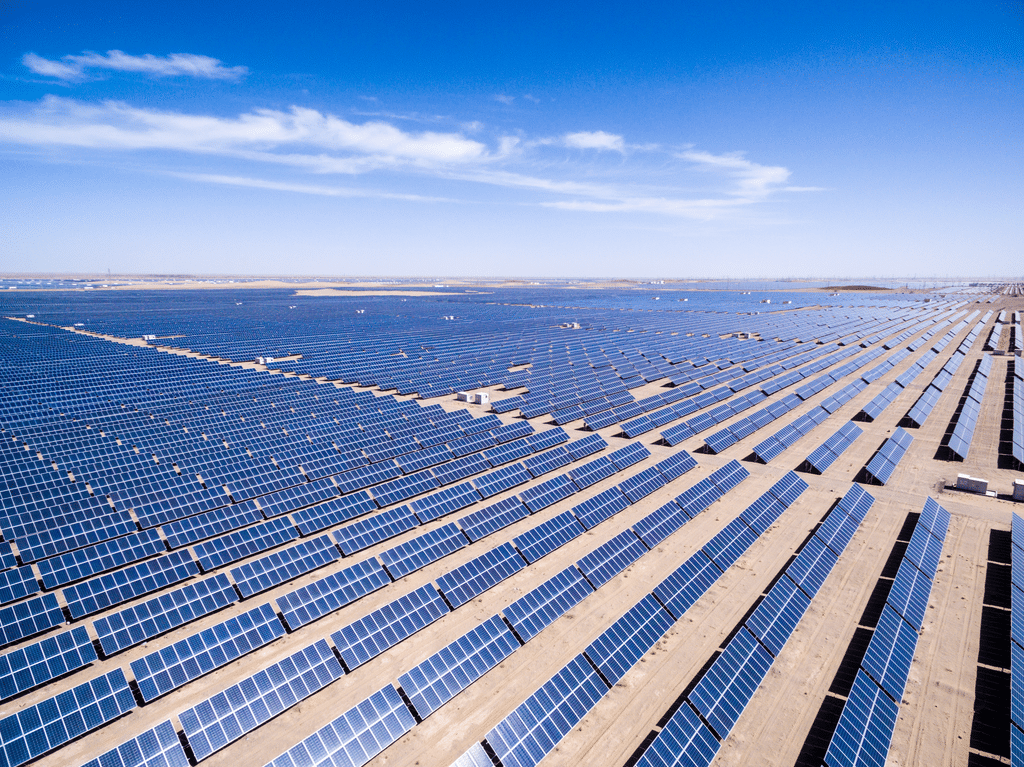 AFRICA: Masdar wants to invest $10bn in renewable energy by 2030 © zhangyang13576997233/Shutterstock