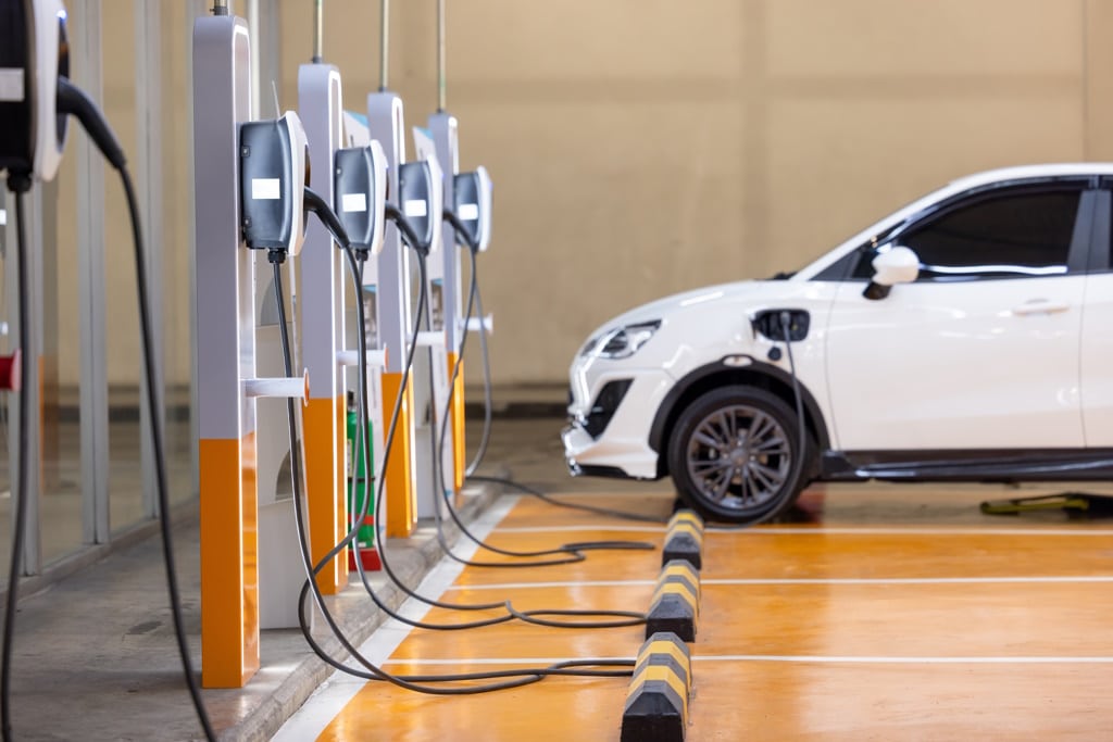 EGYPT: nine EV charging stations to be installed in New Cairo ©Darunrat Wongsuvan/Shutterstock