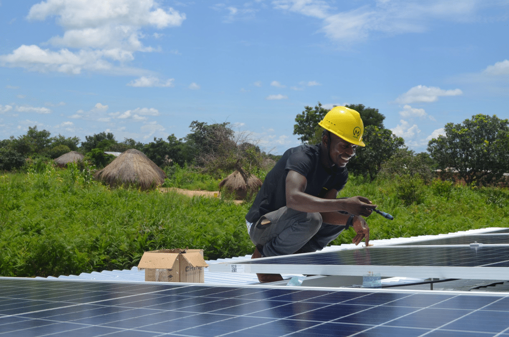 ZAMBIA: TDB Bank enters the solar kit market with a $2m loan ©MPower