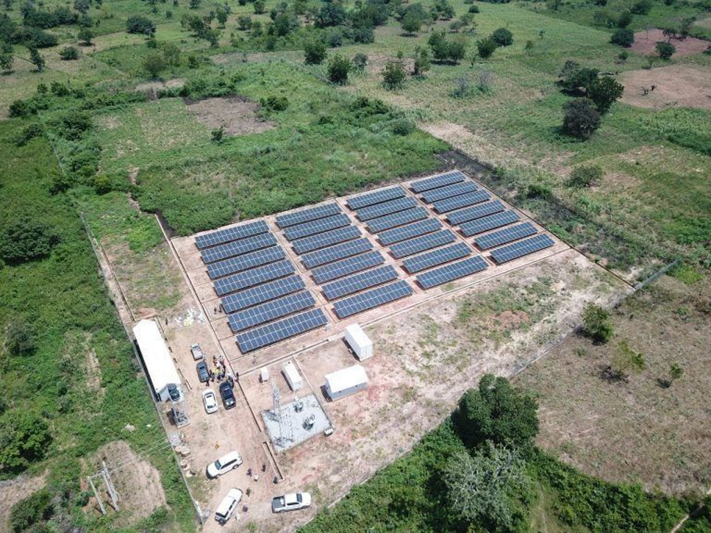 The worrying drop in global investment in off-grid solar power ©Rural Electrification Agency of Nigeria