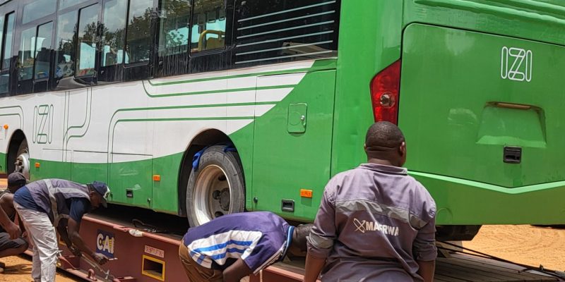 Fleet manager IZI Rwanda begins electrification of Kigali's buses © IZI