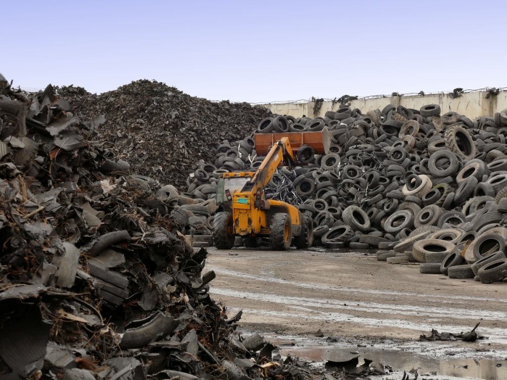 What will change with South Africa's new waste tyre management plan? ©overcrew/Shutterstock