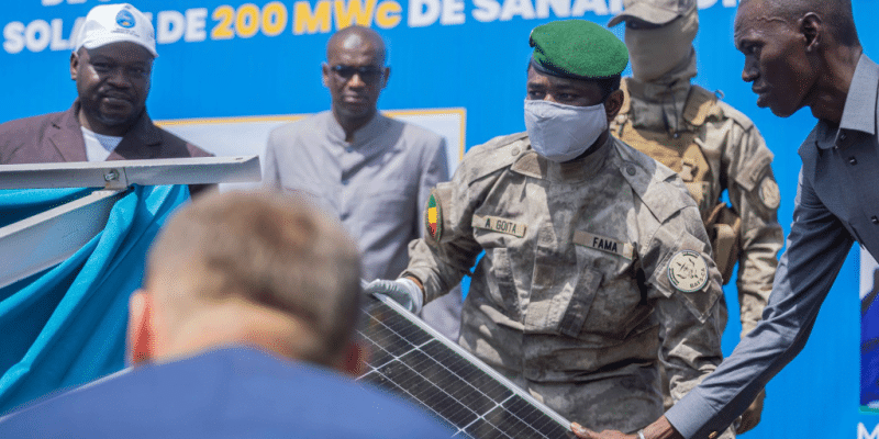 Dans l’urgence, le russe NovaWind va déployer 200 MWc d’énergie solaire au Mali © Présidence du Mali