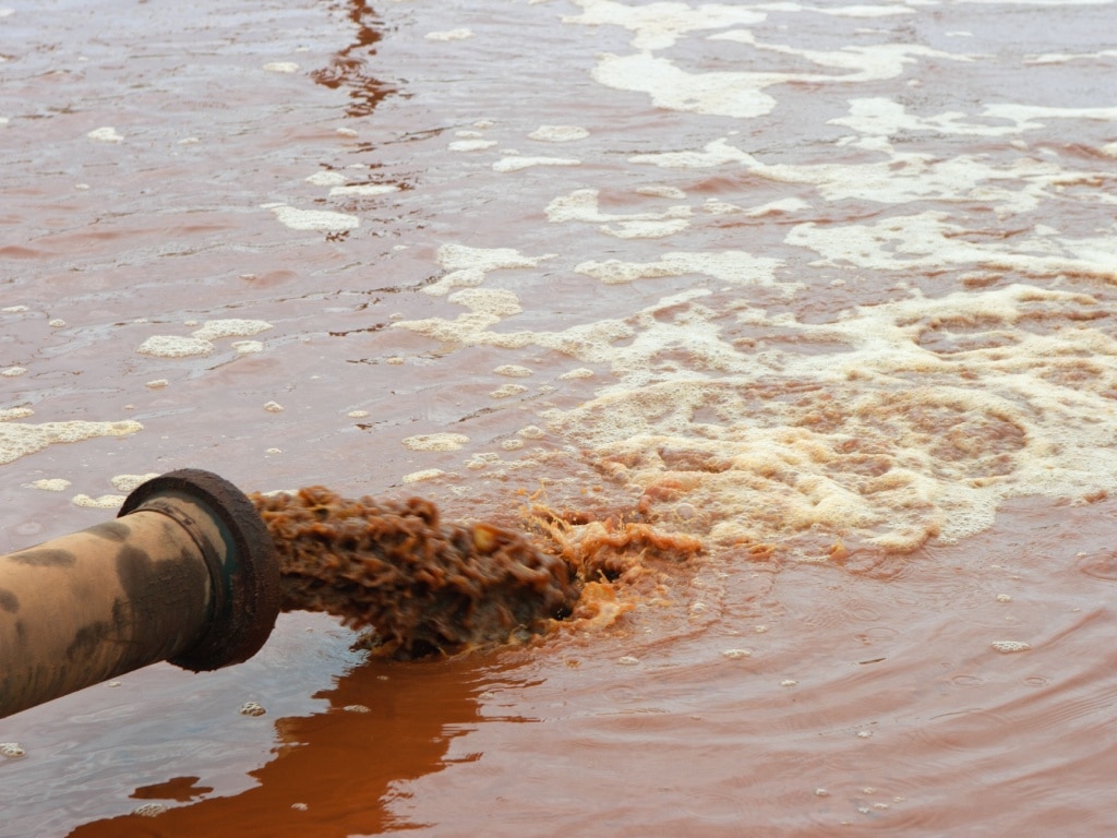 Gestion des déchets chimiques : deux appels à projets en direction des pays africains ©WvdMPhotography/Shutterstock