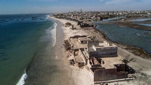 Cities and coastal erosion: how resilient are they in West Africa? © World Bank