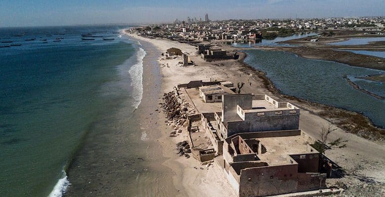 Cities and coastal erosion: how resilient are they in West Africa? © World Bank