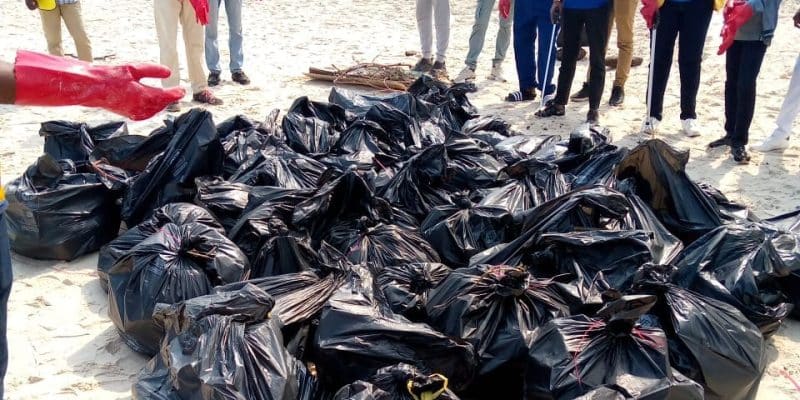 CONGO: Cleared of rubbish, Pointe-Noire beach regains its appeal © Carrel Stephen Vouidibio/Shutterstock